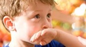 Ребенок съел инородное тело: стоит ли волноваться? IsMama от 1 до 3