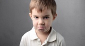 Ребенка критикуют: как реагировать родителям? IsMama от 7 до 18
